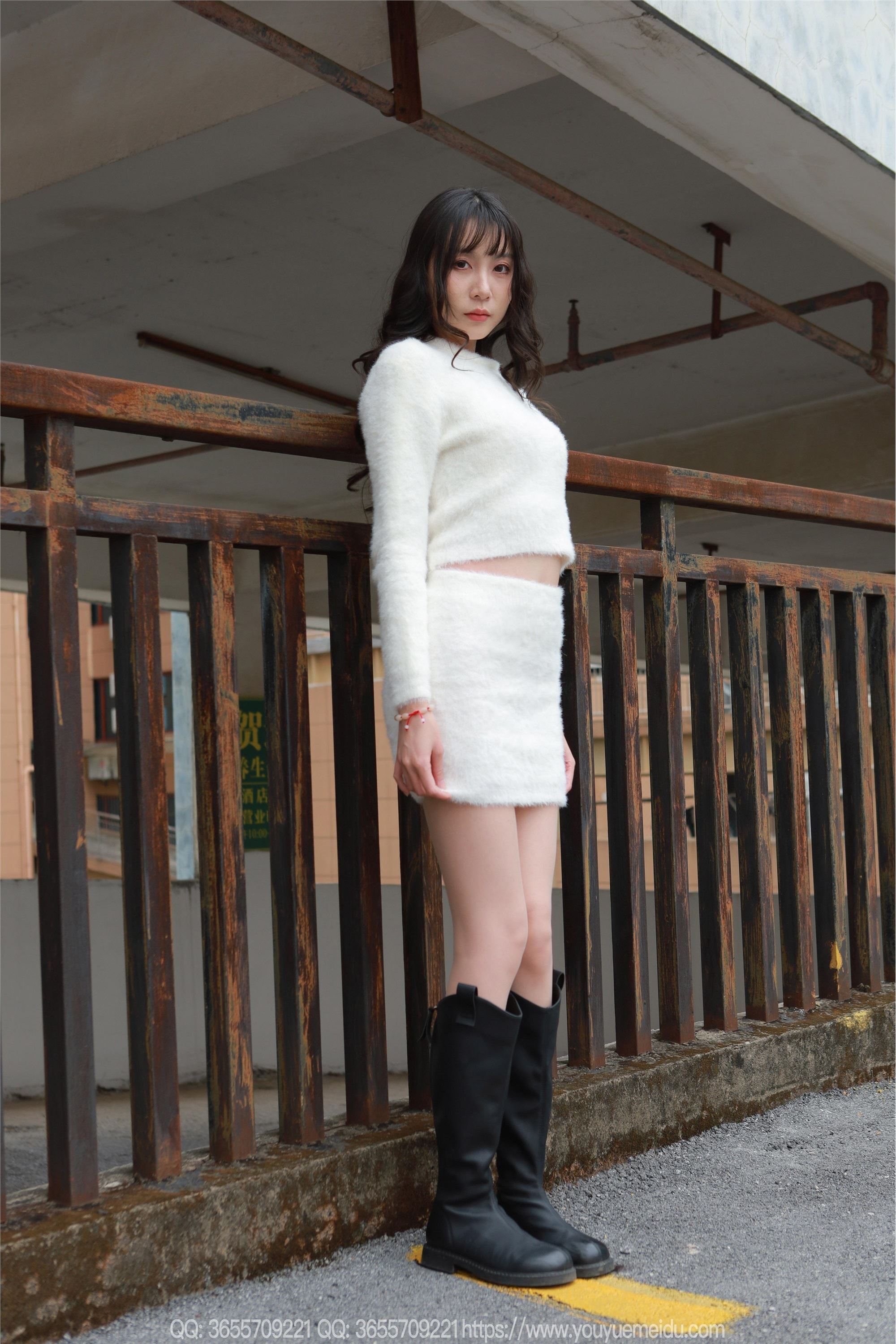 IESS异思趣向  2025.04.07 丝享家 .2021 团团《长靴包臀裙（下）》